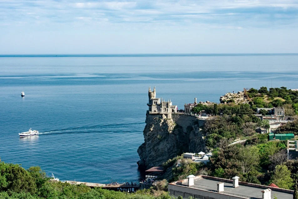 Ласточкино гнездо у моря
